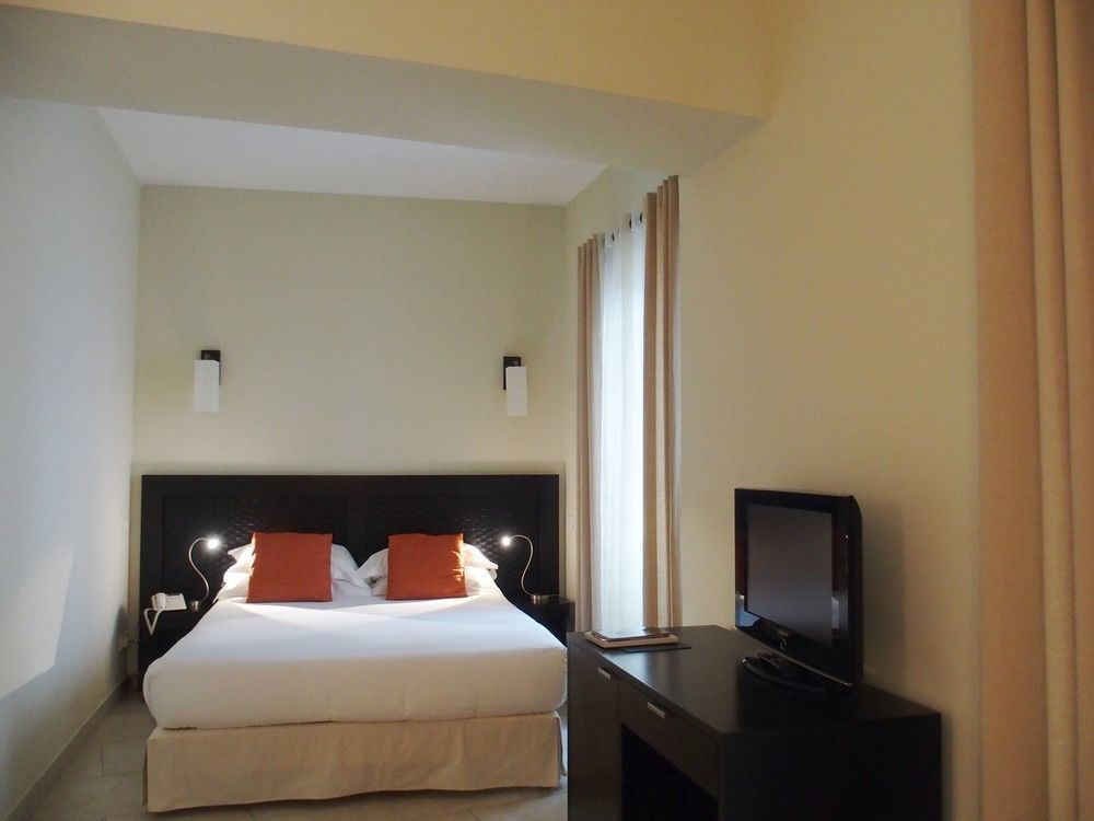 Perla Rossa Hotel LʼÎle-Rousse Buitenkant foto
